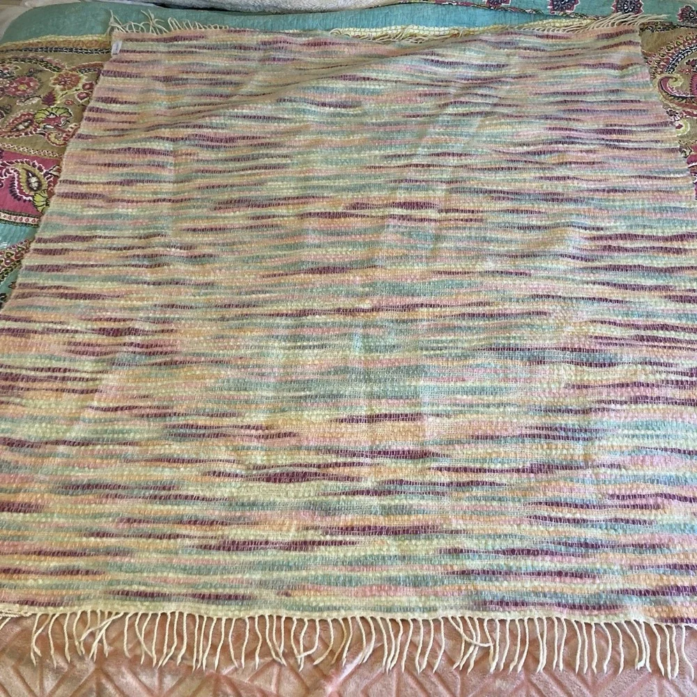 100% Wool Handmade Rag Rug w/ Fringe 52.7